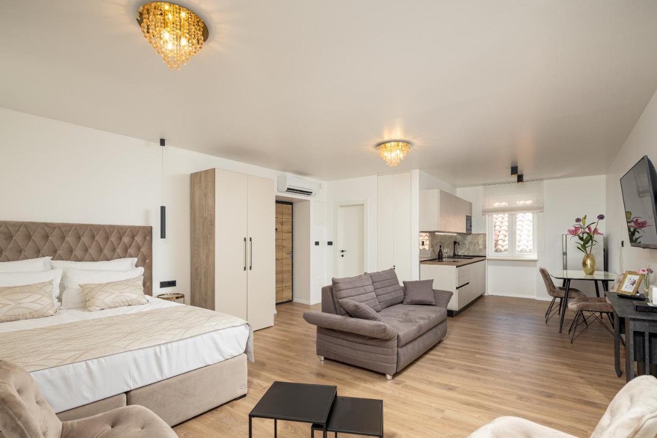 Luxury Accomodation Duje สปลิท ภายนอก รูปภาพ
